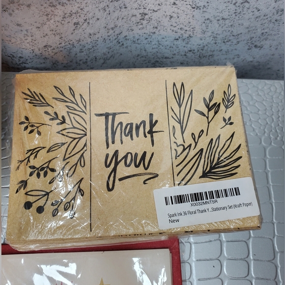 BUNDLES Christmas Cards - Picture 4 of 6